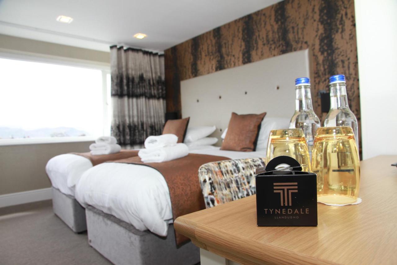 Tynedale Hotel Llandudno Buitenkant foto